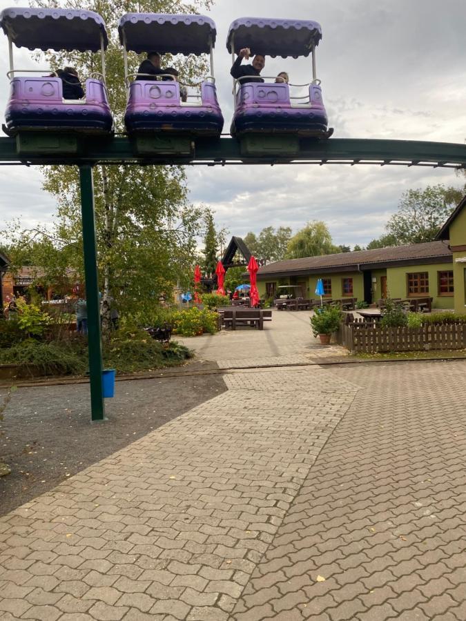Fewo Im Reit- Und Ponyparadies Roos Halle  Eksteriør bilde