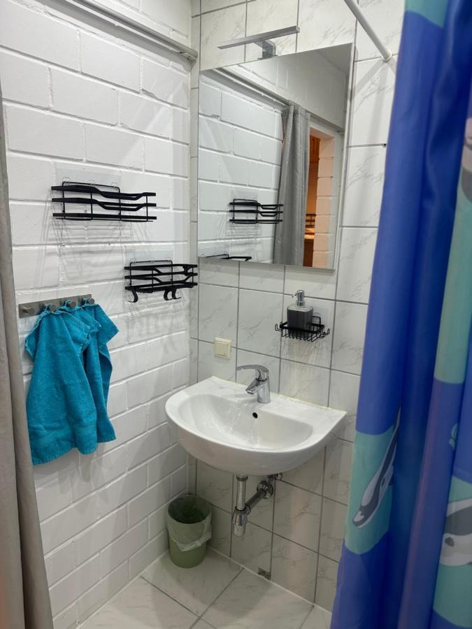 Fewo Im Reit- Und Ponyparadies Roos Halle  Eksteriør bilde